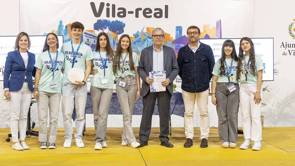 PREMI ESPECIAL Ceràmica al millor treball relacionat amb la investigació i innovació ceràmica